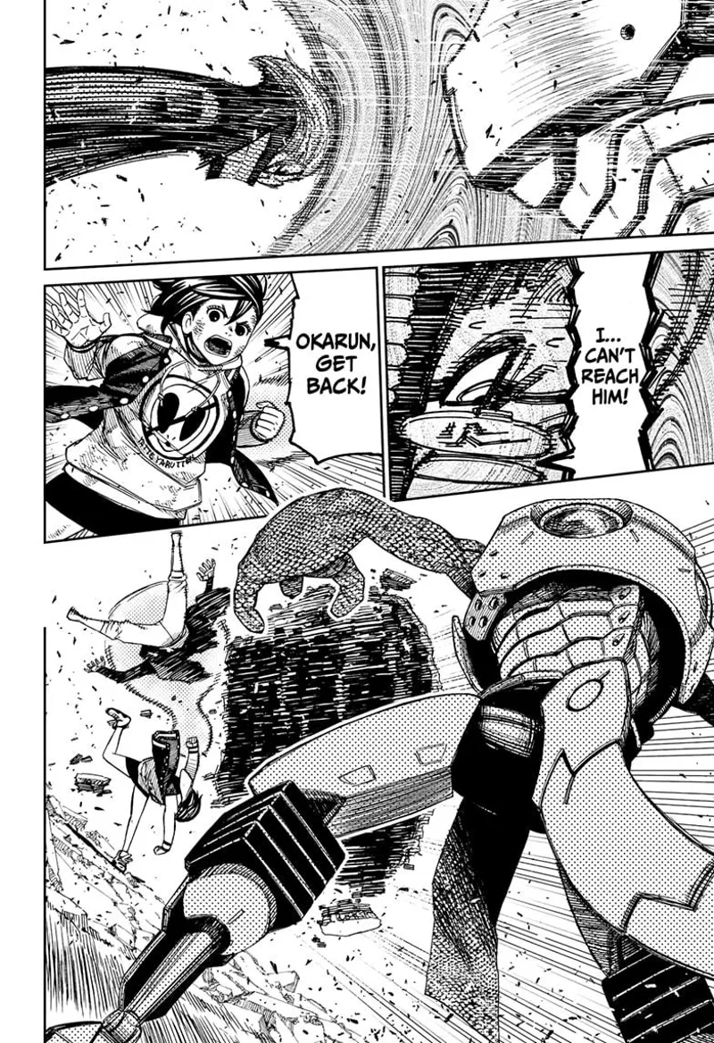 Curse Okarun tries to headbutt the alien leader, but he can't reach him. Momo supports him with an attack.