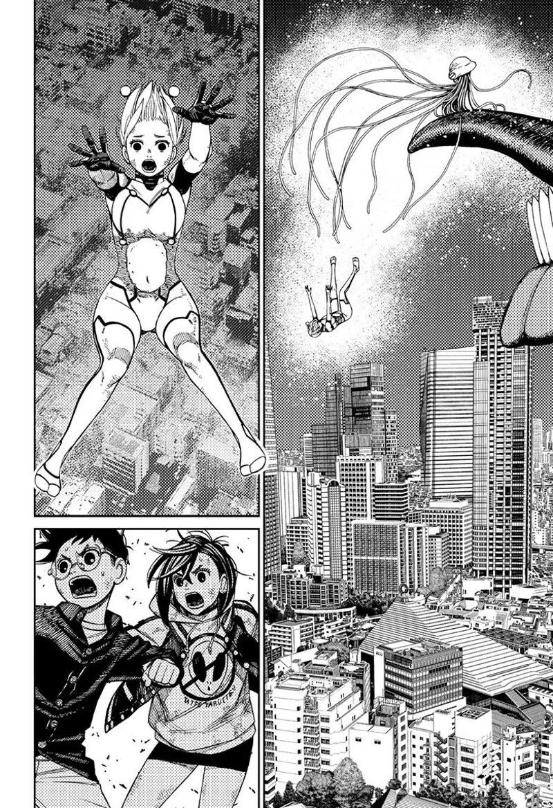 Vamola falls as the alien leader octopus throws her from the Kaiju.