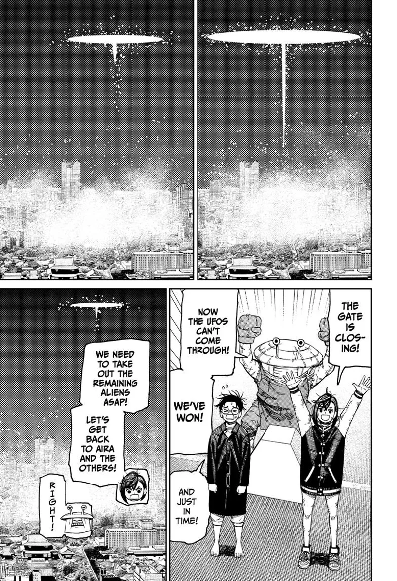 The warp gate closes, and Momo, Mr. Shrimp, and Okarun celebrate. They plan on defeating the remaining aliens.