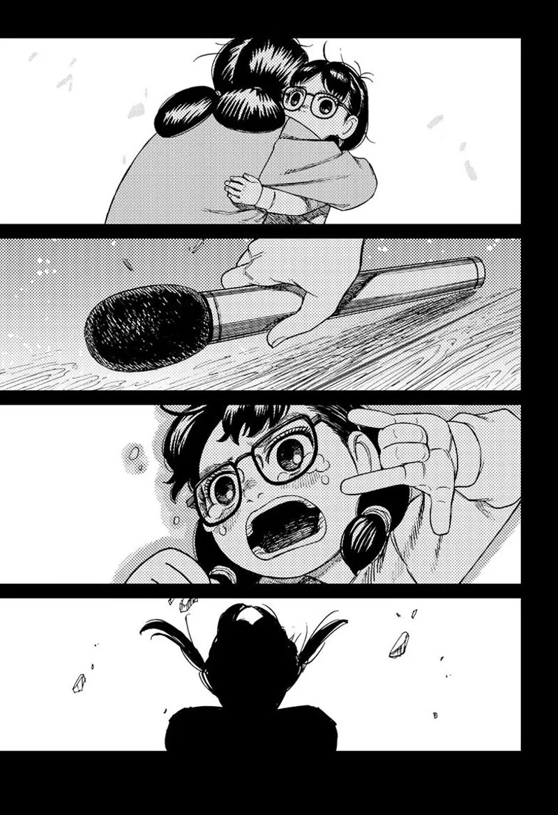 Child Rin gets hugged by her mom. She cries and picks up the microphone.