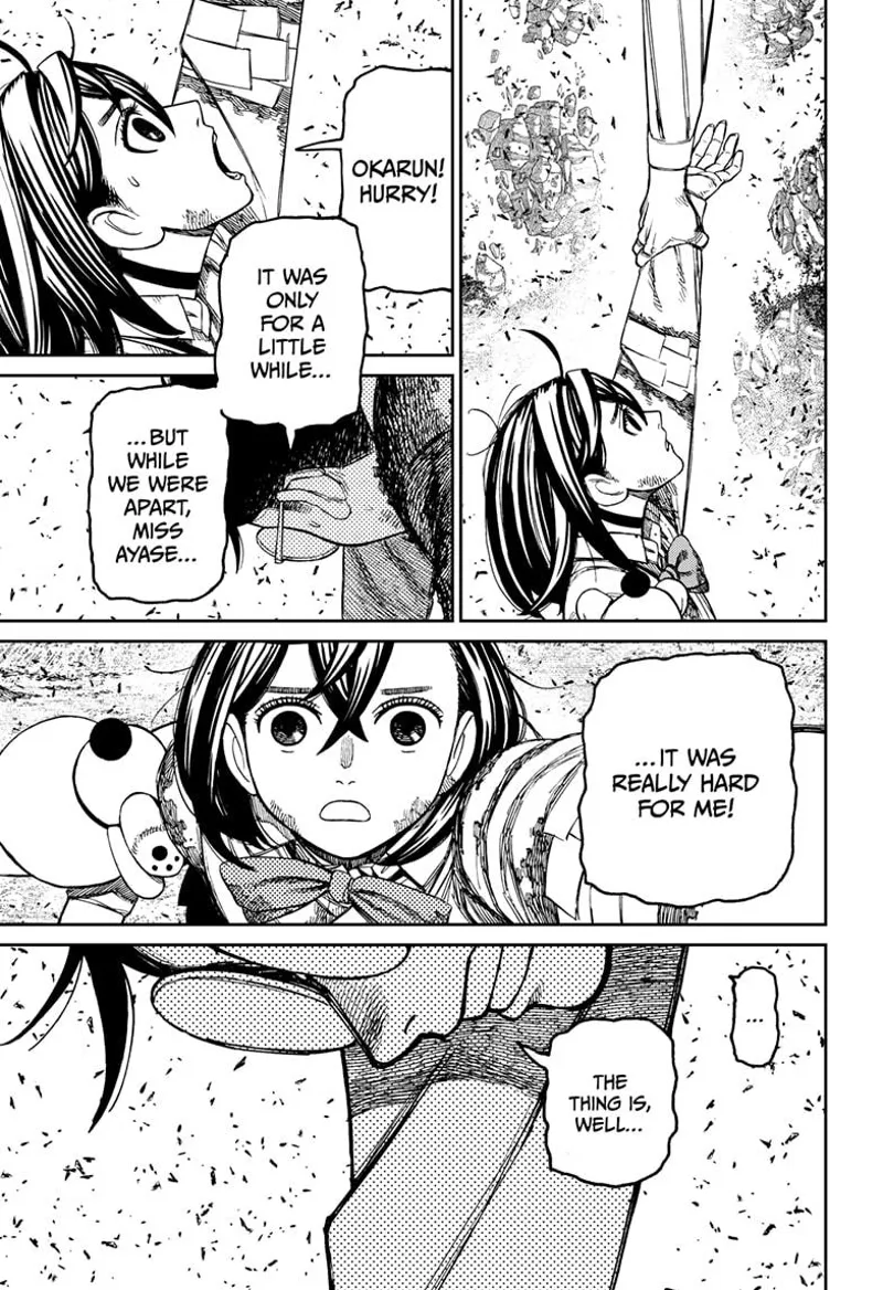 Momo tells Okarun to hurry. Okarun still holds Momo's arm while he is floating. He tries to say something.