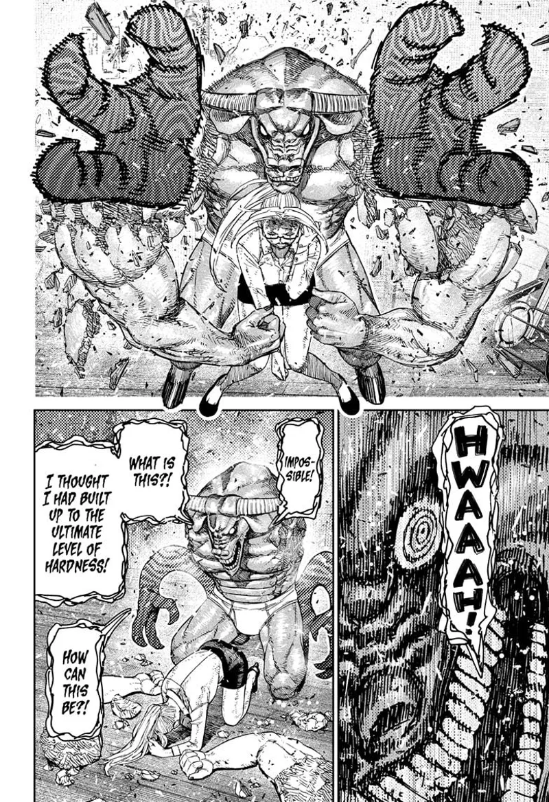 Yokai Payase's two huge appears suddenly crushes Iron's arms from behind. Iron is extremely surprised.