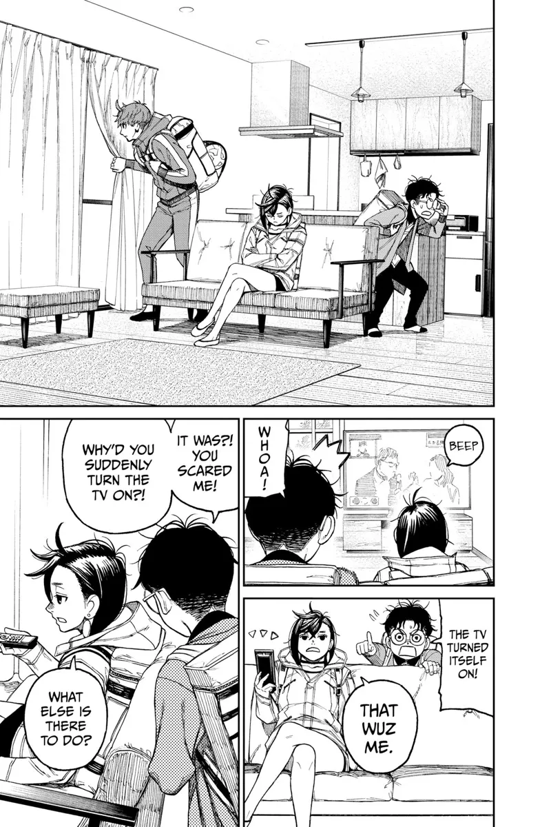 Momo suddenly turns on the TV, shocking Okarun.