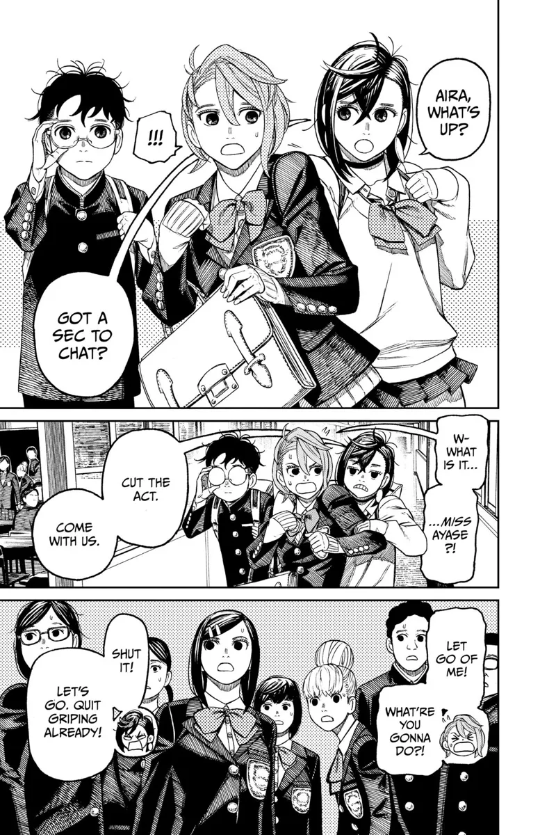 Momo and Okarun suddenly show up, putting Aira between them and dragging her somewhere. Her classmates watch them.