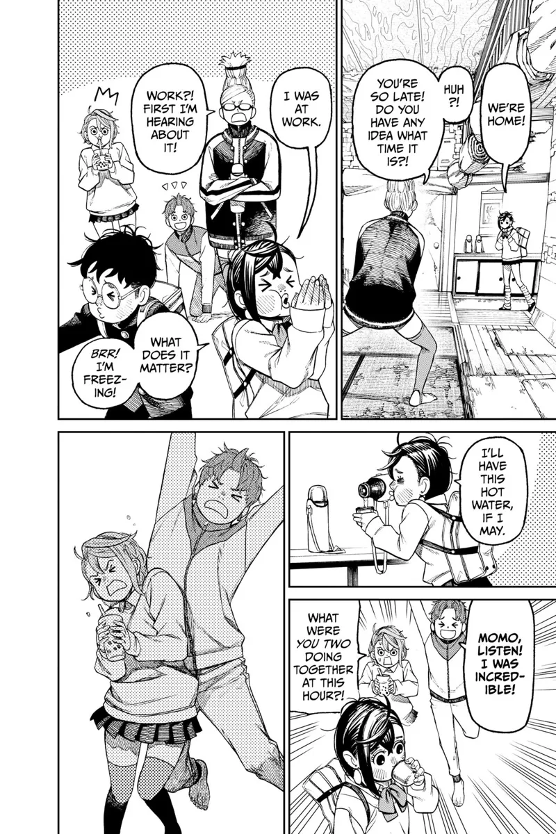 Momo and Okarun arrive home late. Momo drinks warm water while Aira and Jiji run to her.