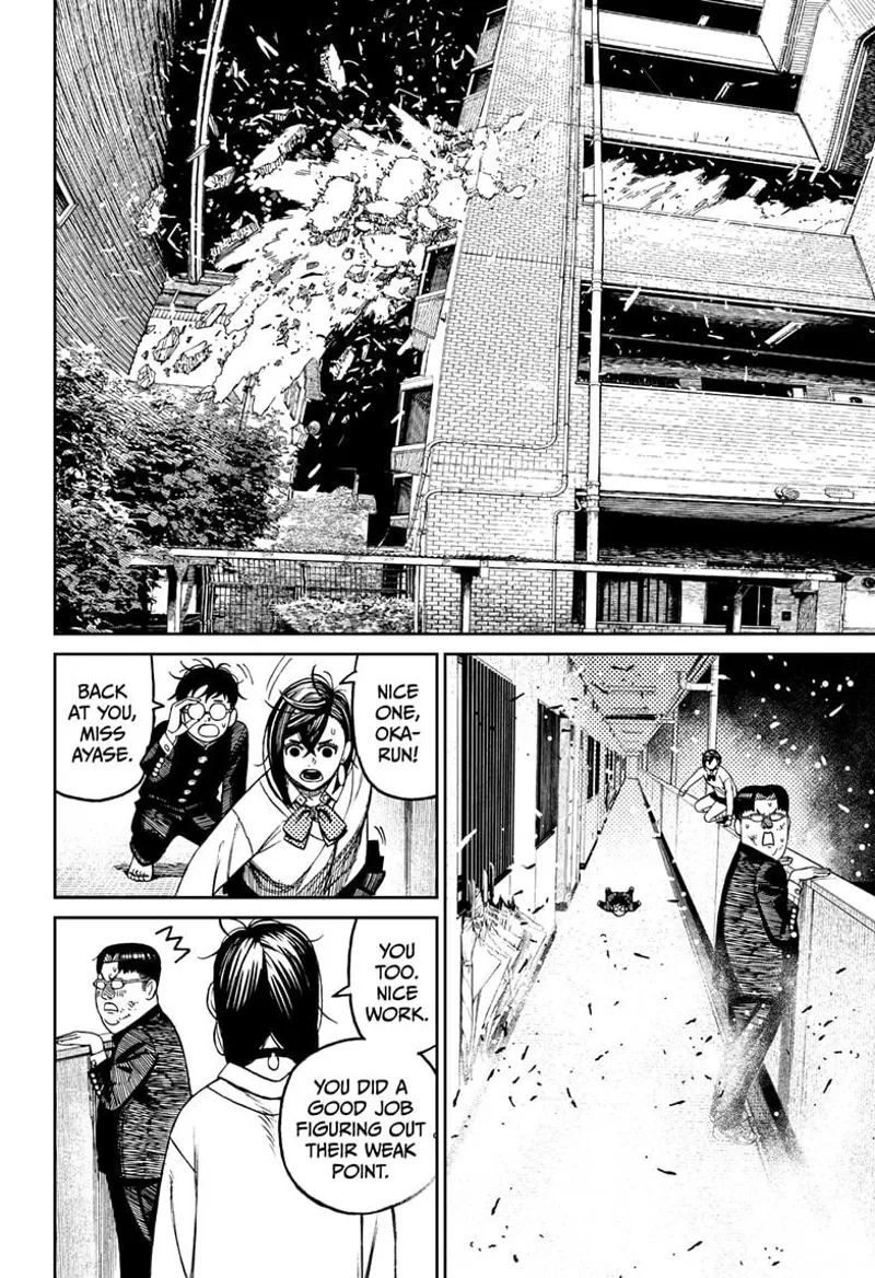 The enemy crashes through the hallway and falls down to the ground. Momo appreciates the help of Okarun and Pervy students.