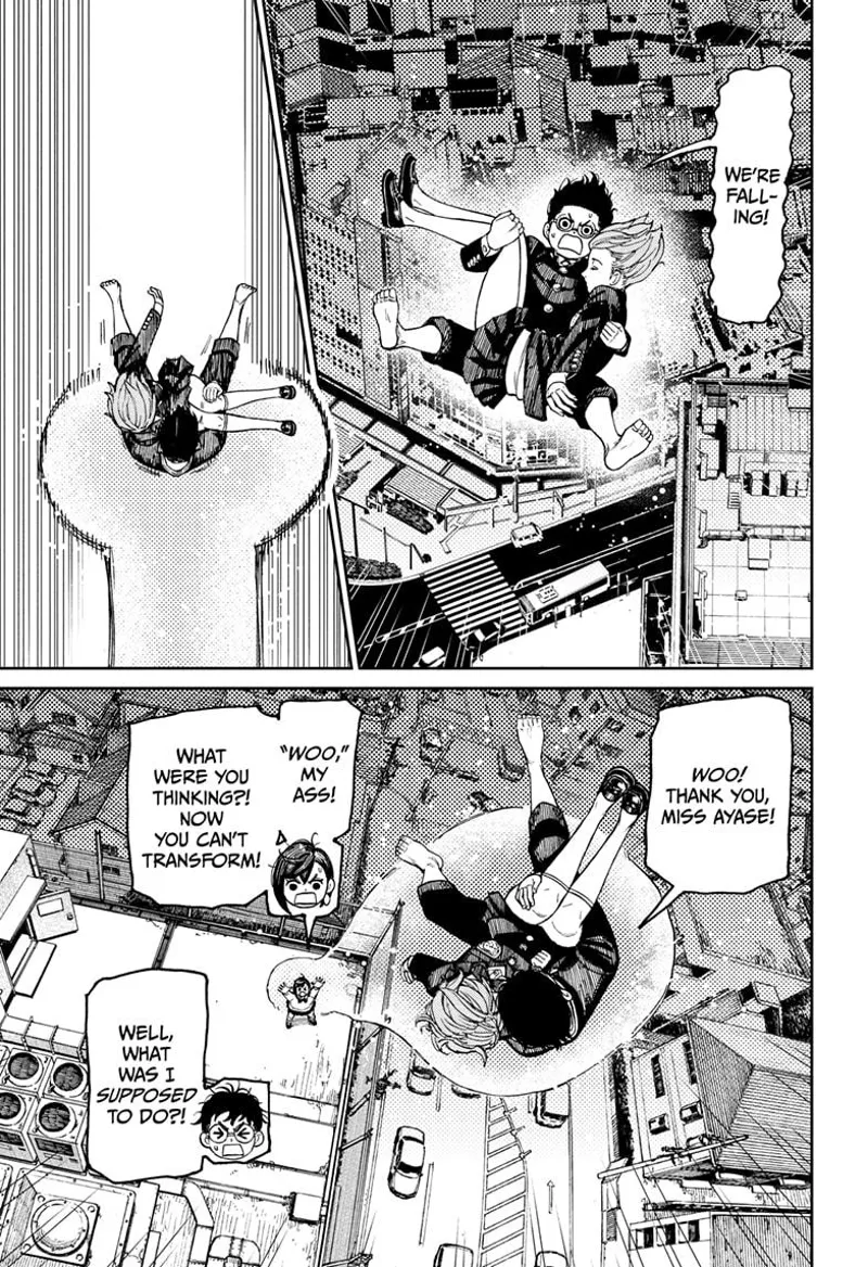 Okarun and Aira fall. Momo saves them with her telekinetic powers.