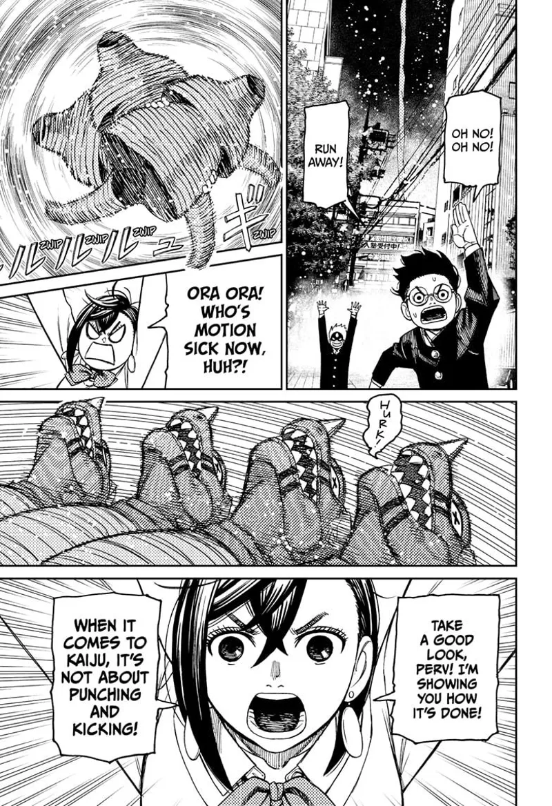 Momo spins the robot, wanting it to get motion sickness. Okaruna and Evil Eye run away.