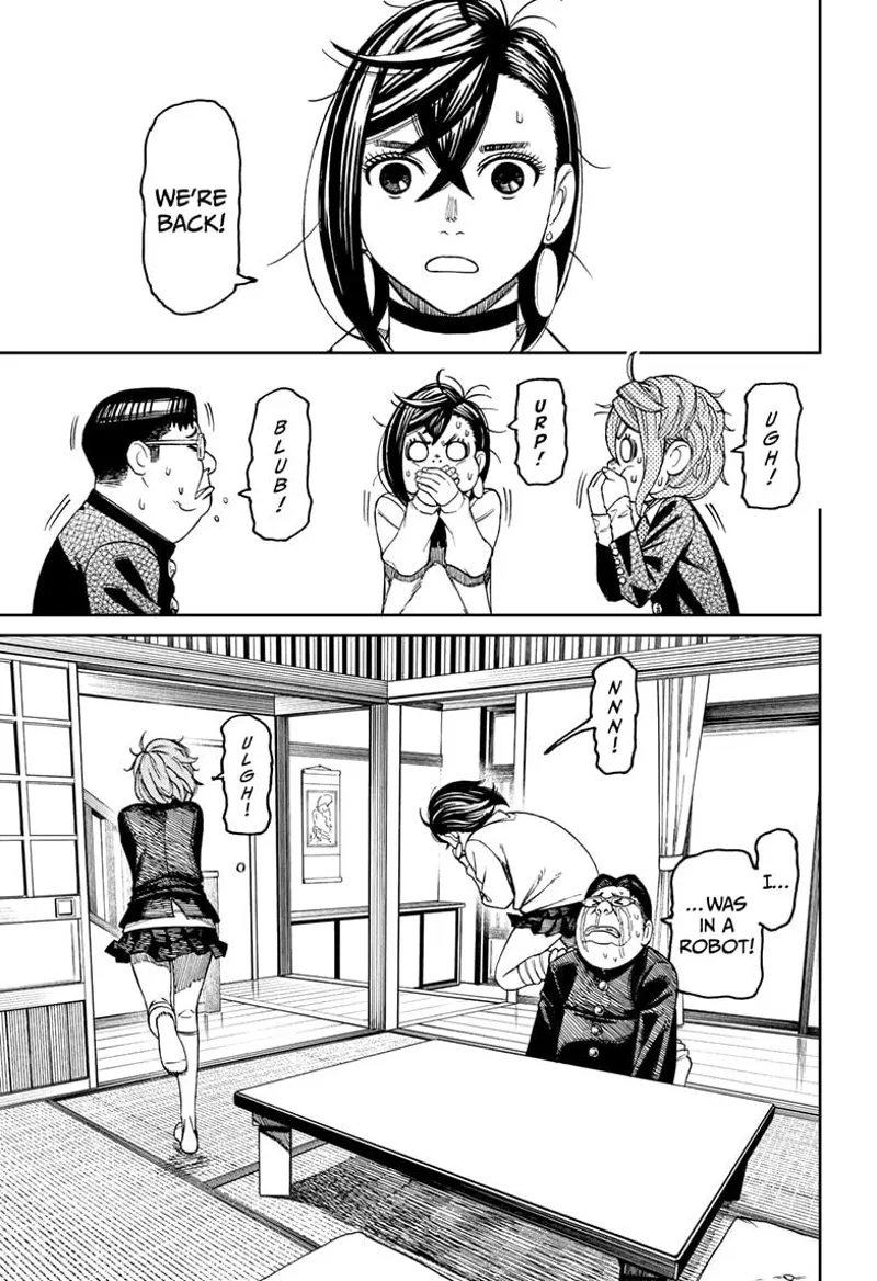 Momo and Aira run while covering their mouth. Kinta cries as he savors the moment of piloting a robot.
