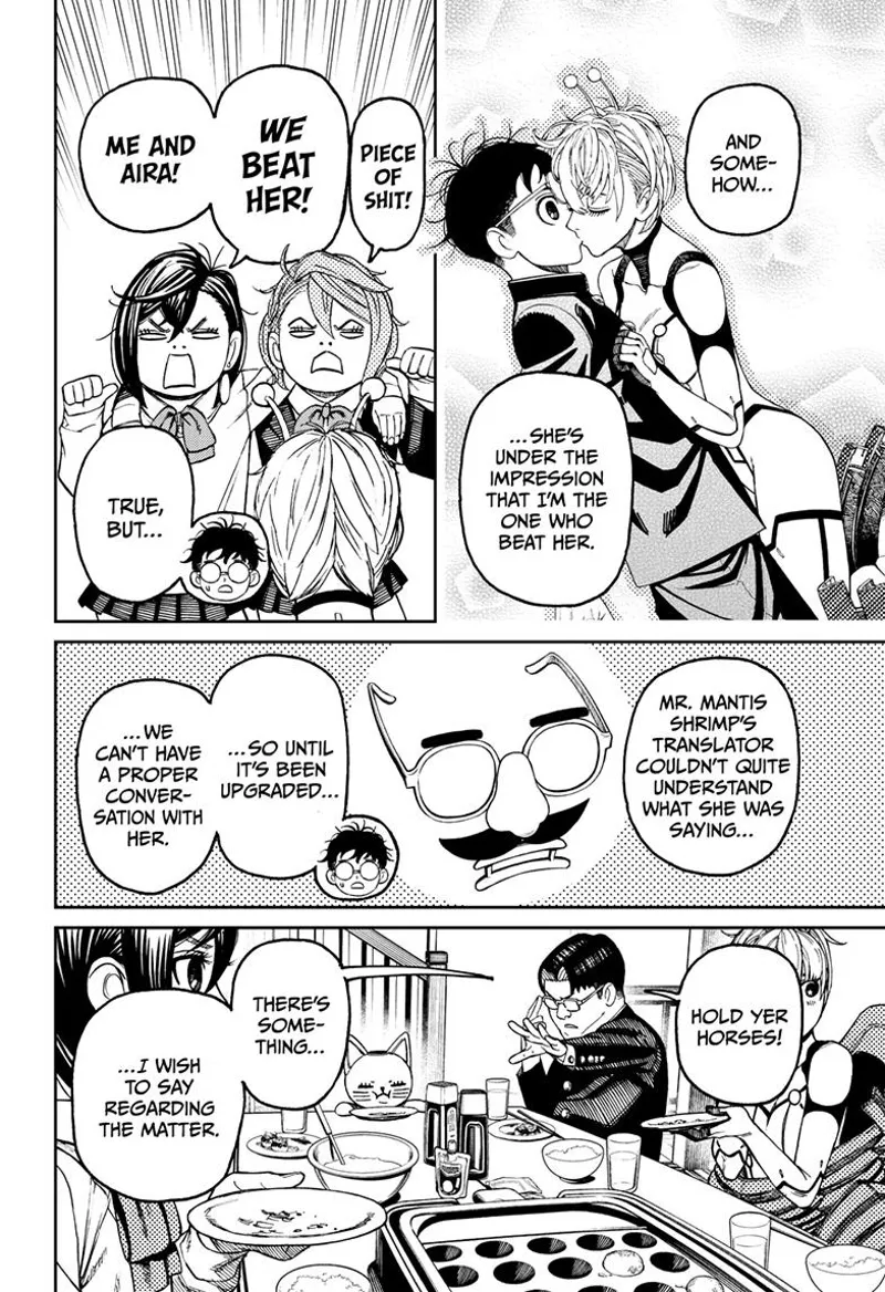Okarun recalls Vamola kissing him. Aira and Momo tell him they beat her. Okarun explains about the translator.