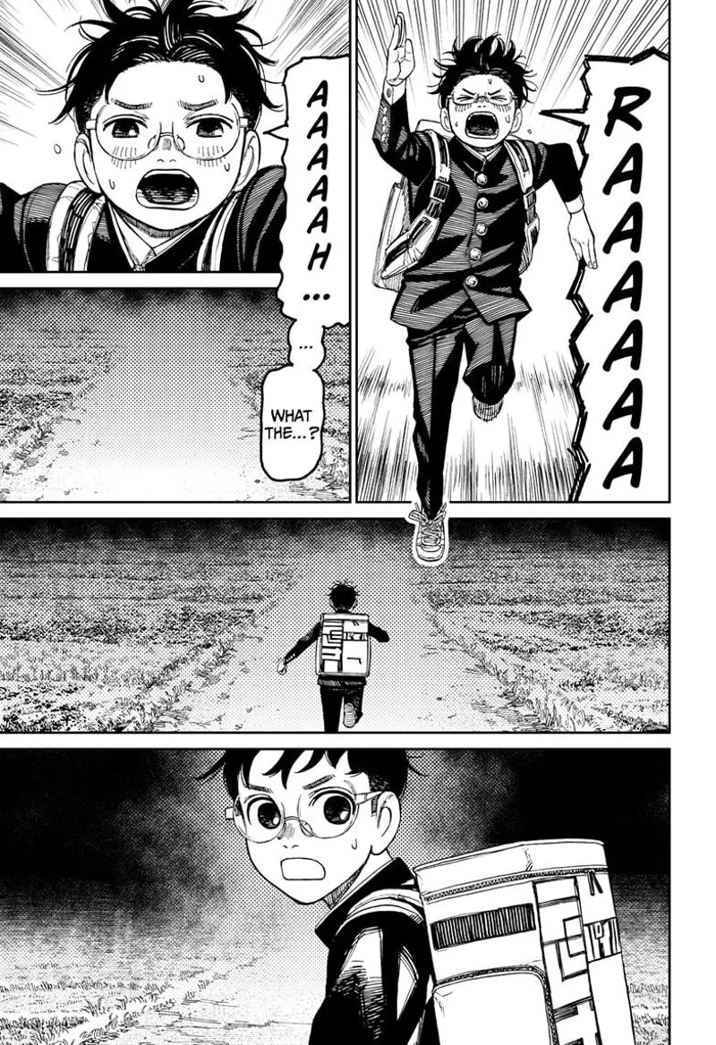 Okarun runs fast and stops after seeing the sky turn black.