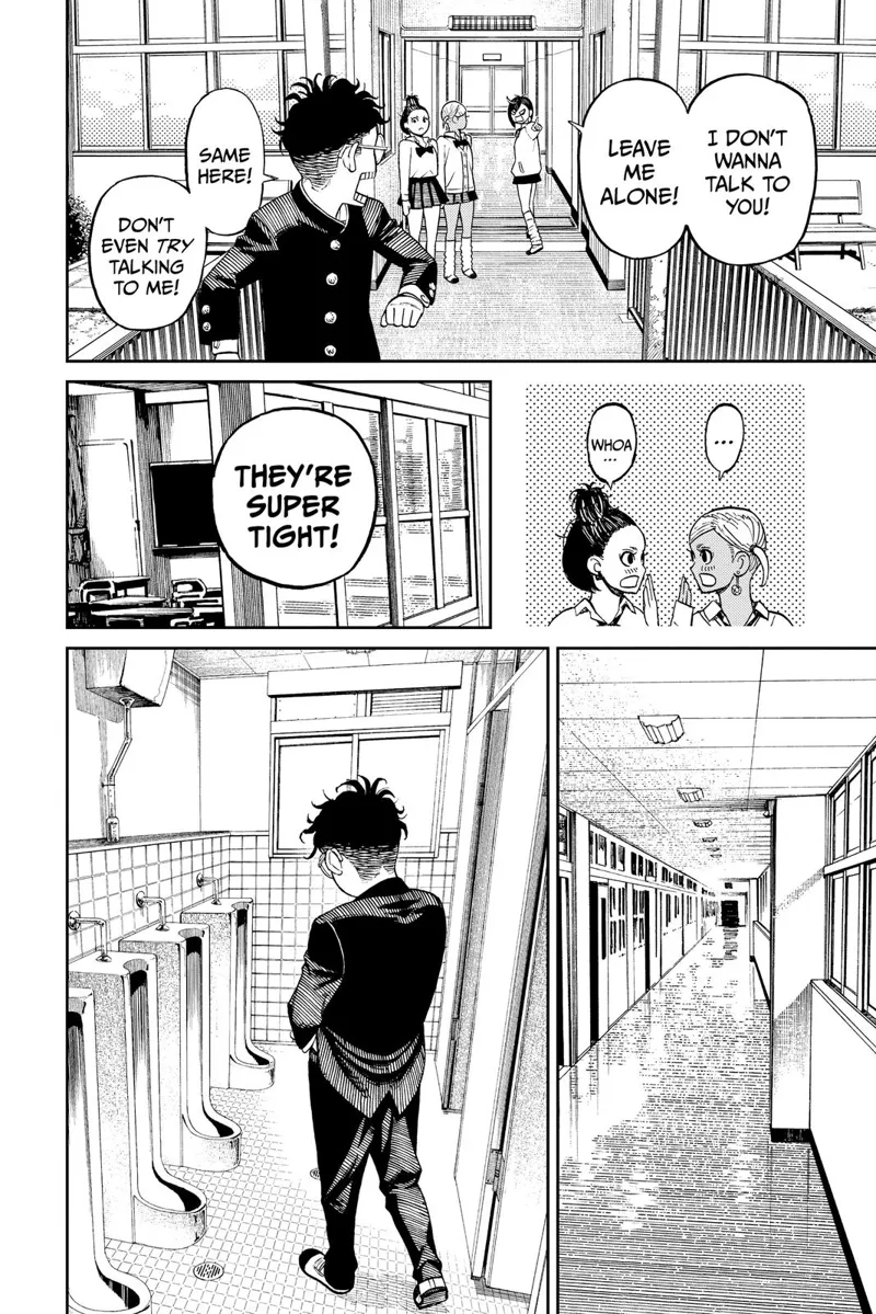 Momo walks inside the building while Okarun goes in the opposite direction, leaving the two students. Okarun hits the toilet.